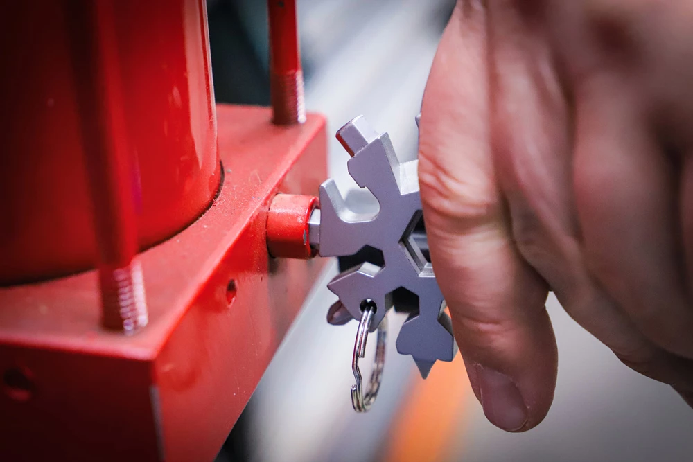 BGS Technic Outil Multifonctionnel 18 En 1 Acier Inoxydable 4 BGS Technic Outil Multifonctionnel 18 En 1 Acier Inoxydable – Image 4