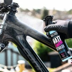 Muc-Off Matt Finish Detailer 250ml -Nettoyage et entretien Soldes Muc Off Matt Finish Detailer 3