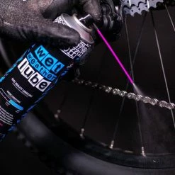 Muc-Off Aérosol Wet Weather Lube 400ml -Nettoyage et entretien Soldes Muc Off Wet Weather Lube Aerosol 3